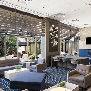 מלון Western Premier Plaza & Conference Centre, YYC